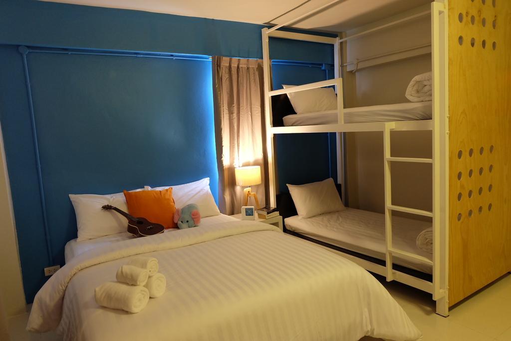 Oyes Hostel Krabi town Rum bild