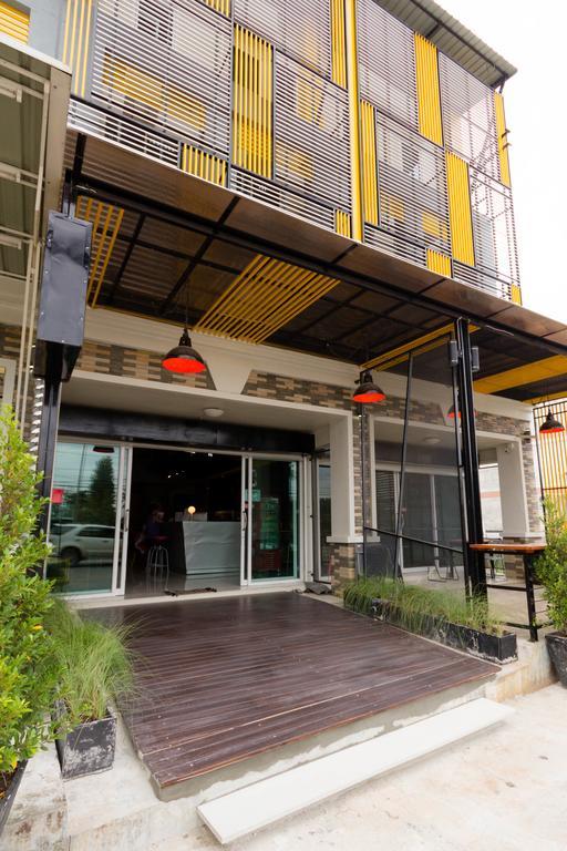 Oyes Hostel Krabi town Exteriör bild