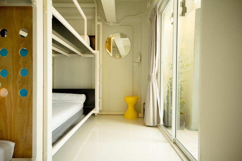 Oyes Hostel Krabi town Rum bild
