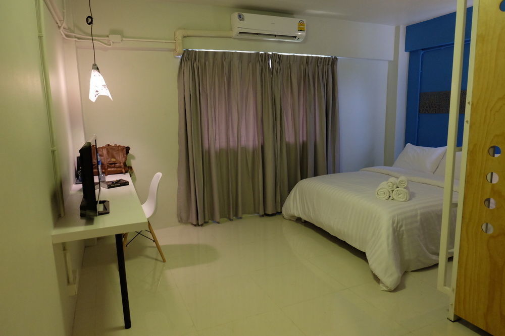 Oyes Hostel Krabi town Exteriör bild