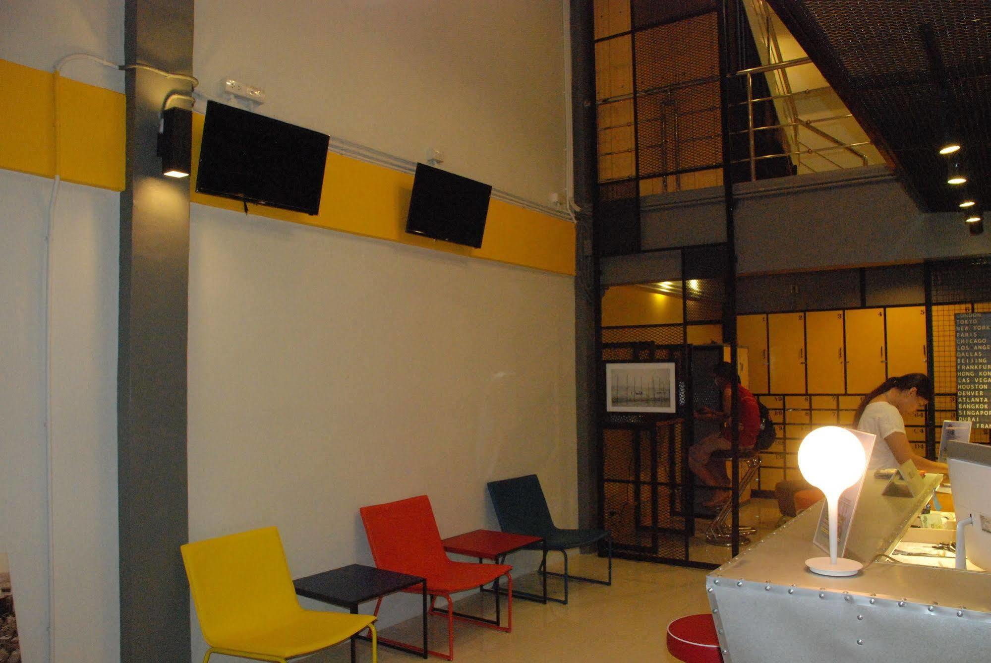 Oyes Hostel Krabi town Exteriör bild