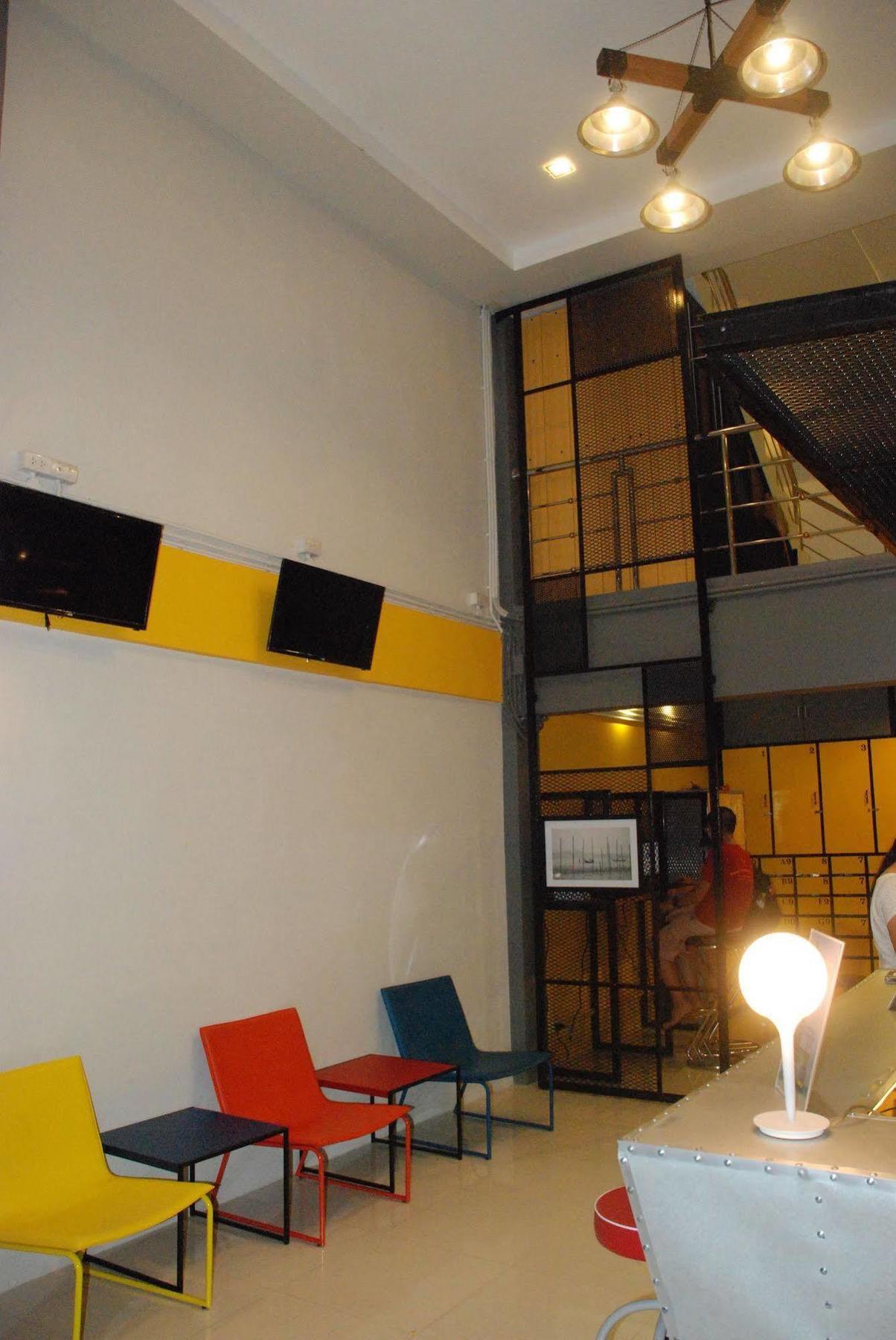 Oyes Hostel Krabi town Exteriör bild